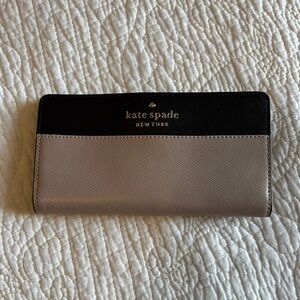 Kate Spade Black and Blush Nude Wallet